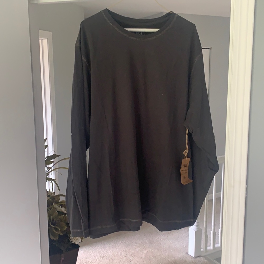 Gray long sleeve tee. PD&C